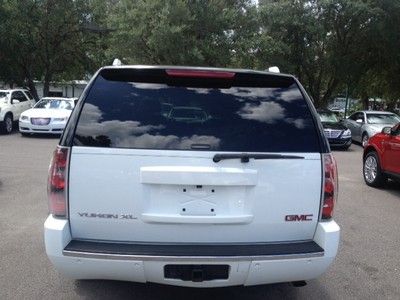 NAVIGATION REAR DVD ENTERTAINMENT 20