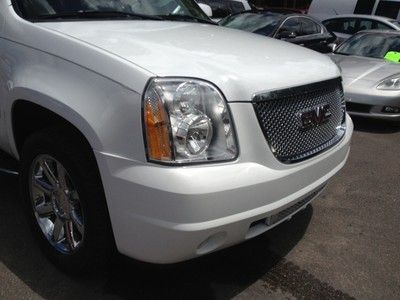 NAVIGATION REAR DVD ENTERTAINMENT 20