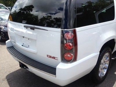 NAVIGATION REAR DVD ENTERTAINMENT 20