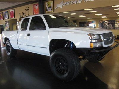 03 silverado extra cab lifted white fiberglass front fenders