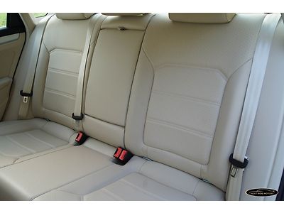 7-Days *NO RESERVE* '12 VOLK PASSAT TDI SE LIKE NEW DSG DIESEL 1-OWNER BEST DEAL, image 37