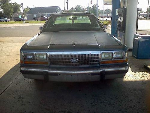 1988 ford crown victoria