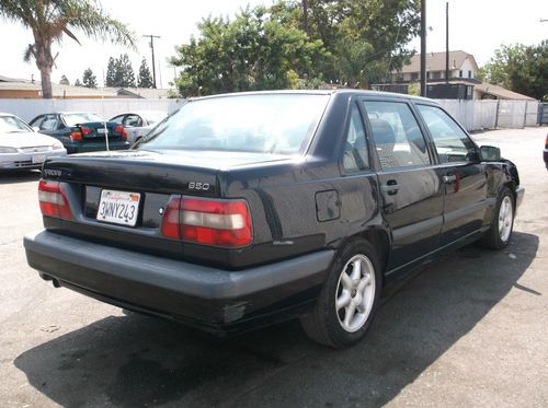 1996 Volvo 850, NO RESERVE, image 2