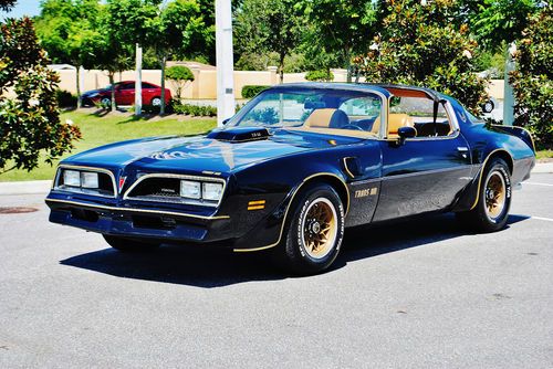 1 family owned 1978 pontiac trans am t-tops 6.6 liter 4 speed original sweet p.s