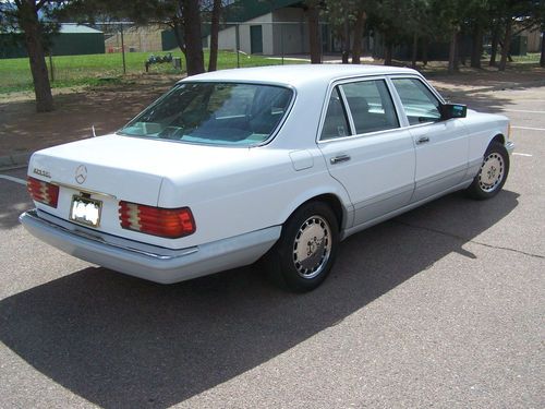 1989 Mercedes-Benz 420SEL Base Sedan 4-Door 4.2L White very clean, image 2