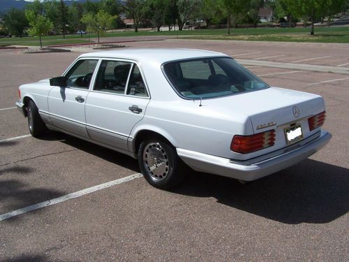 1989 Mercedes-Benz 420SEL Base Sedan 4-Door 4.2L White very clean, image 4