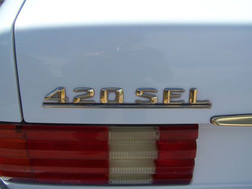1989 Mercedes-Benz 420SEL Base Sedan 4-Door 4.2L White very clean, image 5