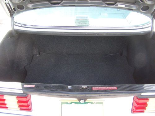 1989 Mercedes-Benz 420SEL Base Sedan 4-Door 4.2L White very clean, image 6