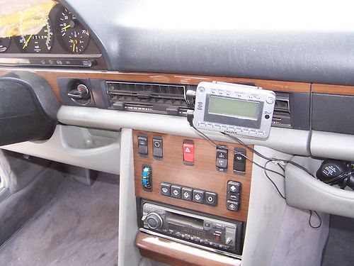 1989 Mercedes-Benz 420SEL Base Sedan 4-Door 4.2L White very clean, image 11