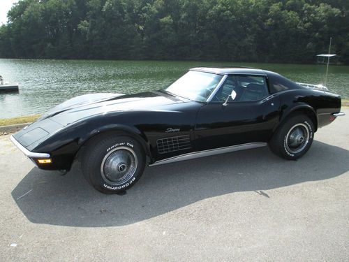 Black corvette