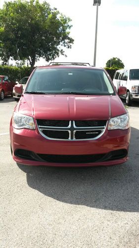 2011 dodge grand caravan 7 passenger stow and go