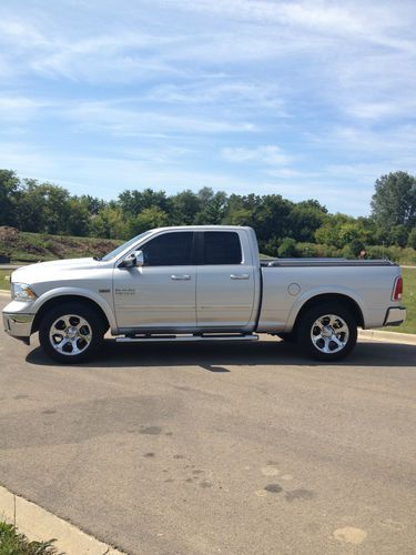 2013 ram 1500 quad cab laramie *top of the line* smells new! every option!