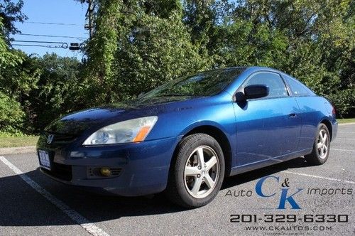 2004 honda ex , heated leather seats, moon roof, manual trans low reserve vtec