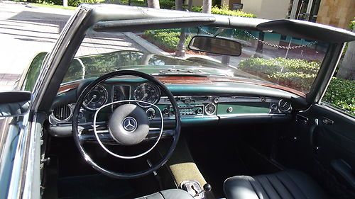 1970 MERCEDES BENZ 280SL. AUTOMATIC, TWO TOPS, LEATHER INTERIOR. SUPERB CAR!!!, image 14