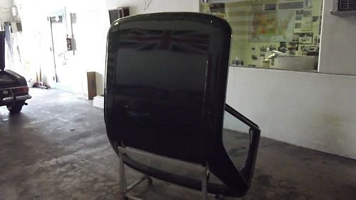 1970 MERCEDES BENZ 280SL. AUTOMATIC, TWO TOPS, LEATHER INTERIOR. SUPERB CAR!!!, image 21