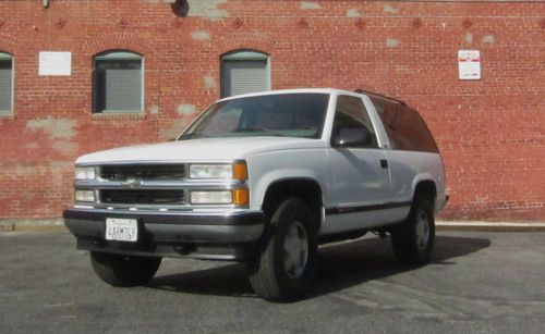 1999 chevrolet tahoe ls sport utility 2-door 5.7l