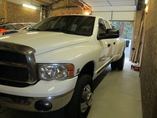 2005 dodge ram 3500, custom 8 passenger, 4x4