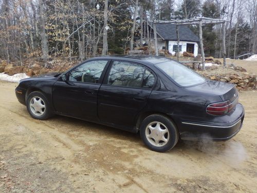 1998 oldsmobile cutlass gls sedan 4-door 3.1l