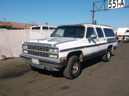 1990 chevy suburban, no reserve