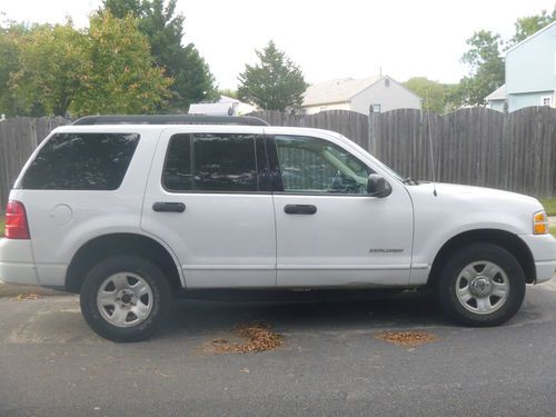 2005 ford explorer xlt advancetrac rsc 4x4