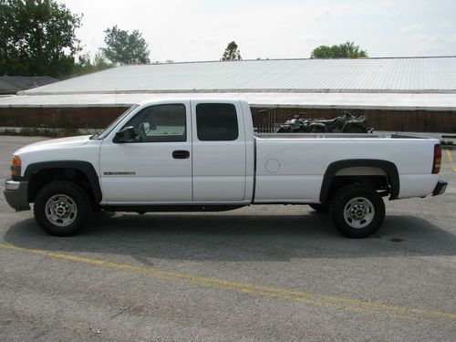 GMC SIERRA 2500HD EXT. CAB LONG BED 6.0 AUTO 4X4 92K ORIGINAL MILES CLEAN!!!!!!, US $12,990.00, image 2