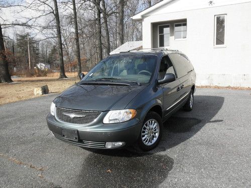 2002 chrysler town &amp; country mini van green v6 clean - 4x4 awd no reserve!