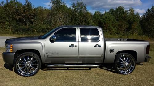 2009 chevrolet silverado crew cab 4.8l w/ 28" dcenti wheels