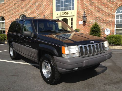 1998 jeep grand cherokee 4.0l 73k, 4x4 very clean must see