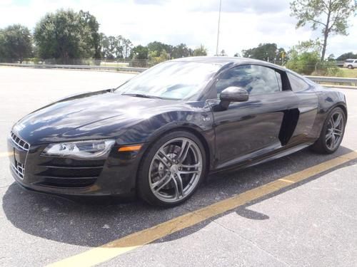 2011 audi r8 base coupe 2-door 5.2l