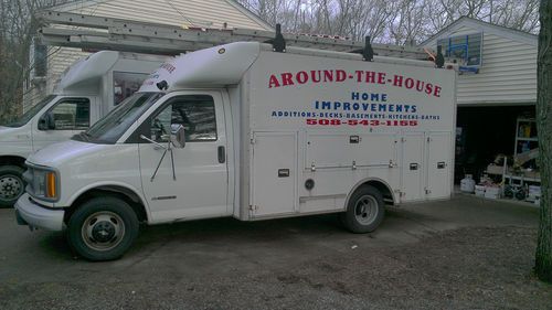 Cutaway utility body box truck