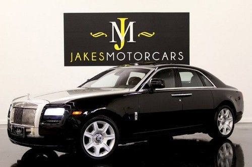 2011 rolls royce ghost, black/black, rear theater, pano roof, loaded w/ extras!