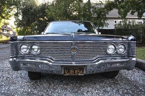 Black on black 1968 chrysler imperial lebaron hardtop 4-door 7.2l 440 v-8