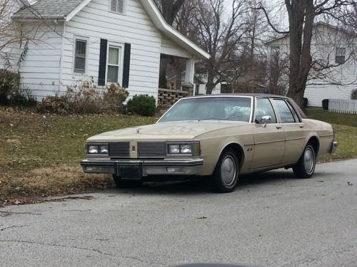 1982 oldsmobile delta 88 royale sedan 4-door 5.0l