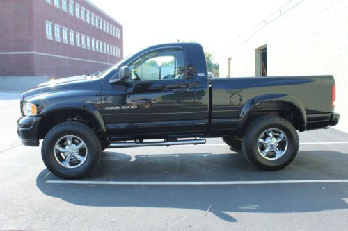 BIG BAD HEMI Truck; ONLY 4,290 MILES, Like NEW! All Factory Installed Options, image 2