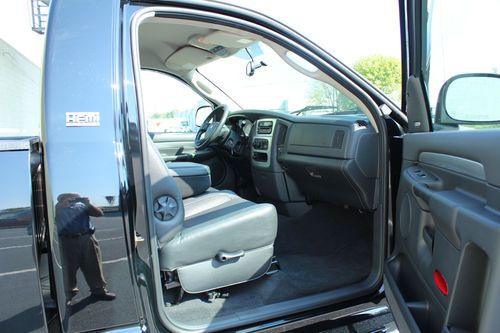 BIG BAD HEMI Truck; ONLY 4,290 MILES, Like NEW! All Factory Installed Options, image 4