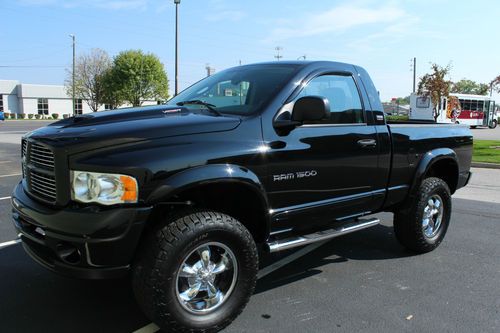 BIG BAD HEMI Truck; ONLY 4,290 MILES, Like NEW! All Factory Installed Options, image 9