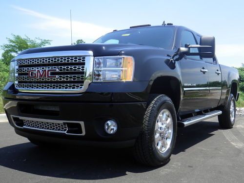 Crew cab 4x4 short box 6.6 duramax allison trans navigation 18&#034;a/t tires 3500hd