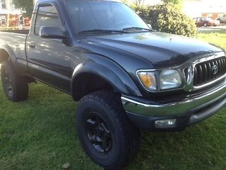 Toyota tacoma short bed 4x4,5spd