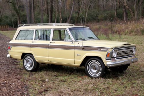 True barn find/ survivor 1973 jeep wagoneer - ps pb ac v8 auto - great condition