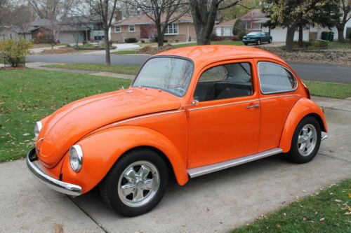 Custom 1972 volkswagen super beetle