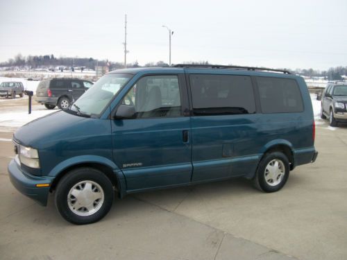 1999 gmc safari van no reserve!