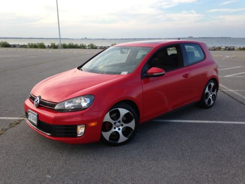 2012 volkswagen gti 2 door, 6 speed manual