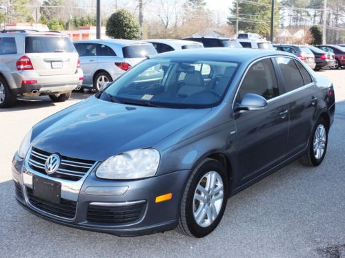 2007 volkswagen jetta 2.5 5-spd / wolfsburg / navi / heated seats / no reserve!