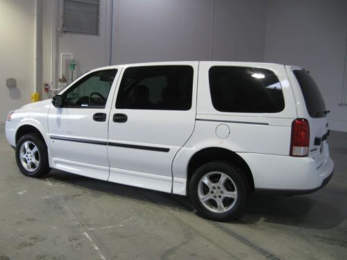 2008 Chevrolet Uplander LS Mini Passenger Van 4-Door 3.9L, image 2
