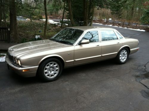 1999 jaguar xj8