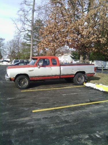 1990 dodge w250 base extended cab pickup 2-door 5.2l