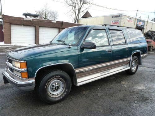 1996 chevrolet c2500 suburban ls 2wd one owner clean maintnence reciepts