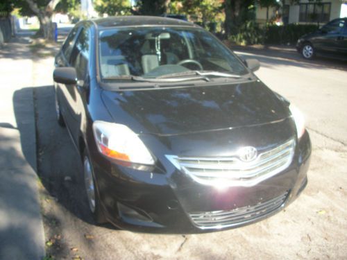 2007 toyota yaris base