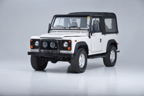 1997 land rover defender 90 extremely rare alpine white 63,000 miles perfect!!!!