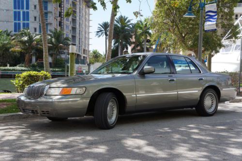 2000 mercury grand marquis ls ultimate 46264 miles clean carfax new car smell